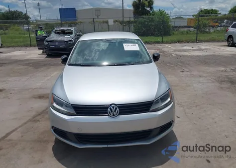 2014 Volkswagen Jetta 2.0L Tdi Value Edition from USA, damaged, VIN 3VWLL7AJ3EM310052
